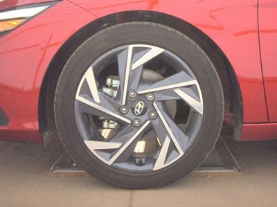 2025 Hyundai ELANTRA SEL Sport IVT