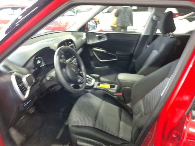 2024 Kia Soul LX IVT