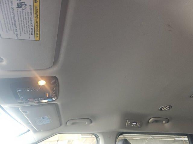 2025 Kia Carnival LXS FWD
