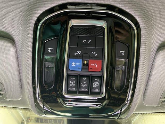 2022 Jeep Grand Cherokee Overland 4x4