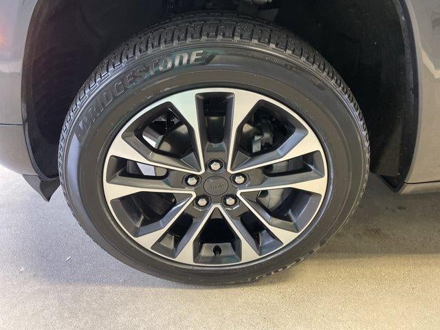 2022 Jeep Grand Cherokee Overland 4x4