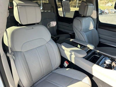 2023 Jeep Grand Wagoneer Series II 4x4