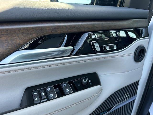 2023 Jeep Grand Wagoneer Series II 4x4