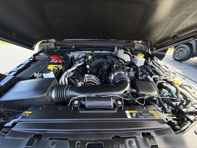 2025 Jeep Gladiator Nighthawk 4x4 *Ltd Avail*