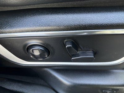 2019 RAM 1500 Laramie 4x4 Crew Cab 5'7" Box