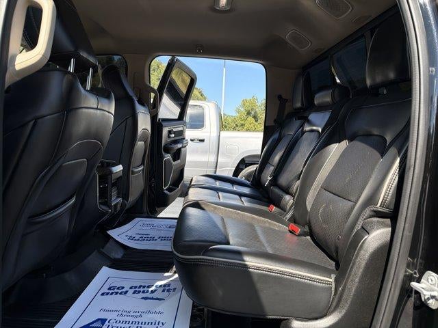 2019 RAM 1500 Laramie 4x4 Crew Cab 5'7" Box