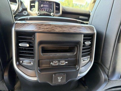 2019 RAM 1500 Laramie 4x4 Crew Cab 5'7" Box