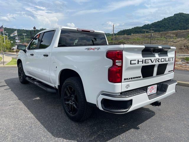 2023 Chevrolet Silverado 1500 Crew Cab Short Box 4-Wheel Drive Custom