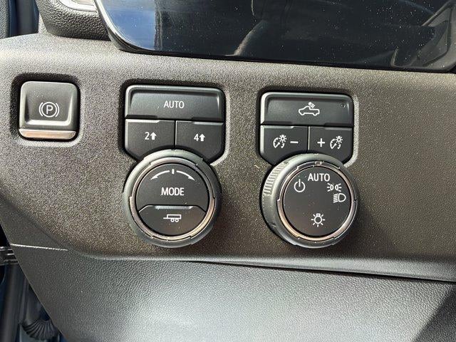 2024 Chevrolet Silverado 1500 Crew Cab Short Box 4-Wheel Drive LT 2FL