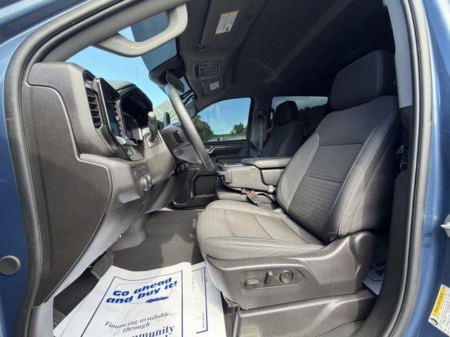 2024 Chevrolet Silverado 1500 Crew Cab Short Box 4-Wheel Drive LT 2FL