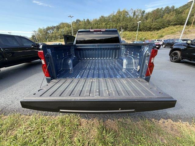 2024 Chevrolet Silverado 1500 Crew Cab Short Box 4-Wheel Drive LT 2FL