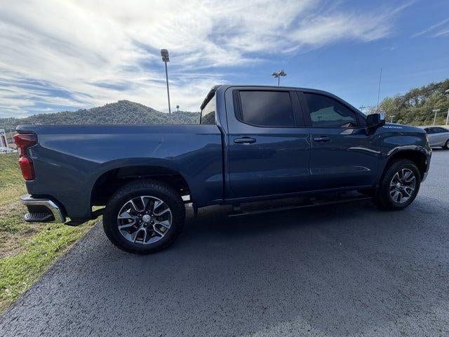 2024 Chevrolet Silverado 1500 Crew Cab Short Box 4-Wheel Drive LT 2FL