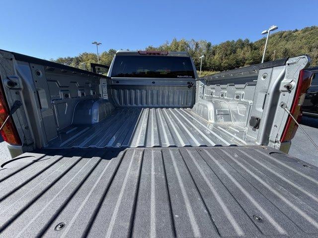 2026 Chevrolet Silverado 1500 Crew Cab Short Box 4-Wheel Drive Custom