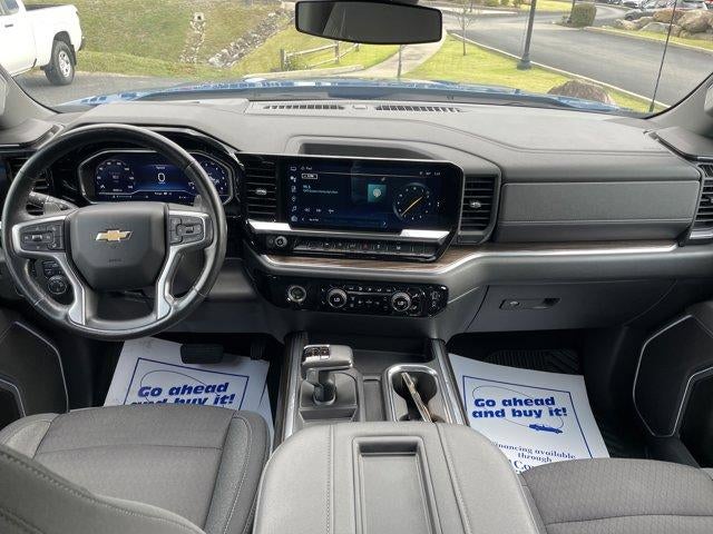 2022 Chevrolet Silverado 1500 Crew Cab Short Box 4-Wheel Drive LT 1LT