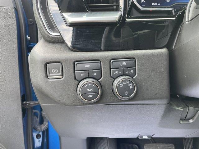 2022 Chevrolet Silverado 1500 Crew Cab Short Box 4-Wheel Drive LT 1LT