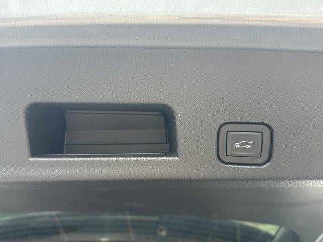 2026 Chevrolet Traverse LT w/2LT