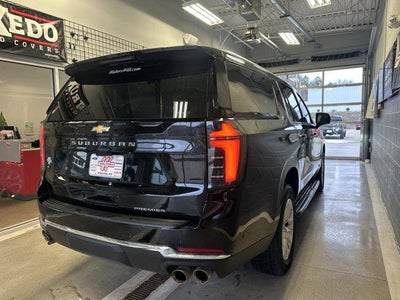 2025 Chevrolet Suburban 4WD Premier