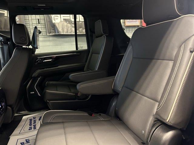 2025 Chevrolet Suburban 4WD Premier