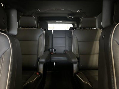 2025 Chevrolet Suburban 4WD Premier