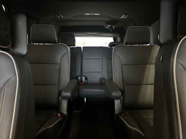 2025 Chevrolet Suburban 4WD Premier