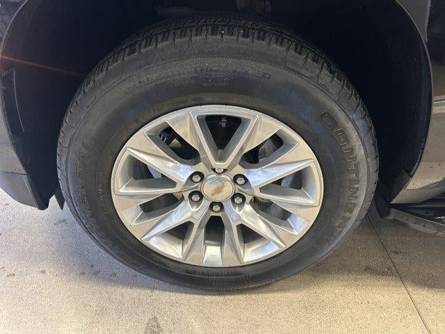 2025 Chevrolet Suburban 4WD Premier