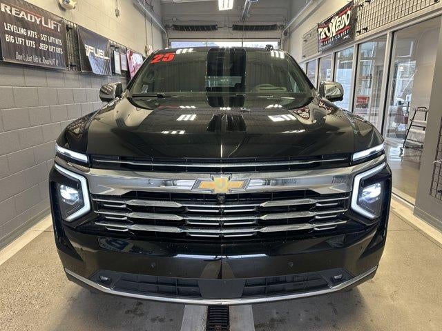 2025 Chevrolet Suburban 4WD Premier