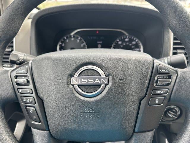 2022 Nissan Frontier Crew Cab 4x4 SV Auto