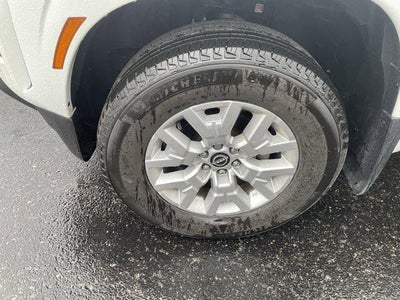 2022 Nissan Frontier Crew Cab 4x4 SV Auto