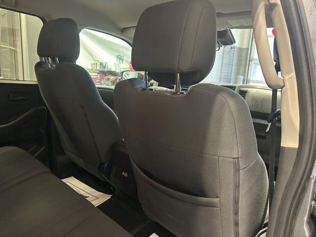 2022 Nissan Frontier Crew Cab 4x4 S Auto