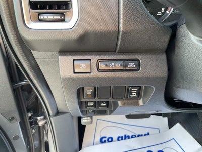 2022 Nissan Frontier Crew Cab 4x4 SV Auto