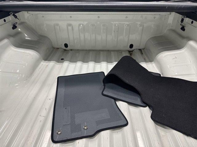 2022 Nissan Frontier Crew Cab 4x4 S Auto