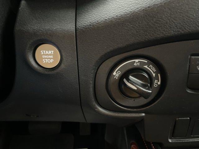 2022 Nissan Frontier Crew Cab 4x4 PRO-4X Auto