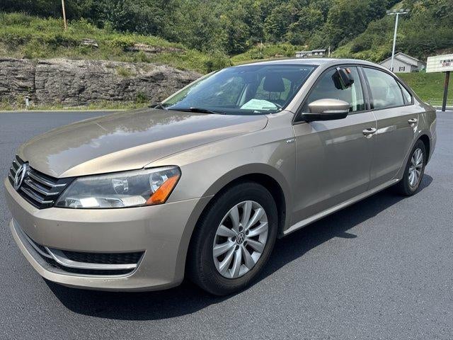 2015 Volkswagen Passat 4dr Sdn 1.8T Auto S PZEV