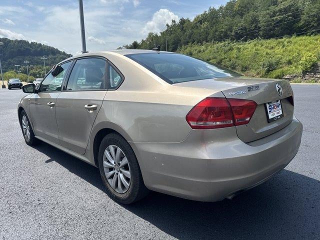 2015 Volkswagen Passat 4dr Sdn 1.8T Auto S PZEV