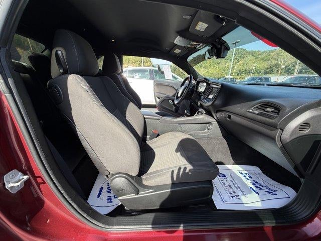 2019 Dodge Challenger SXT RWD