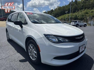 2024 Chrysler Voyager LX FWD