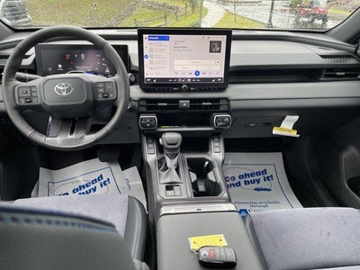 2026 Toyota RAV4 XSE AWD (Natl)