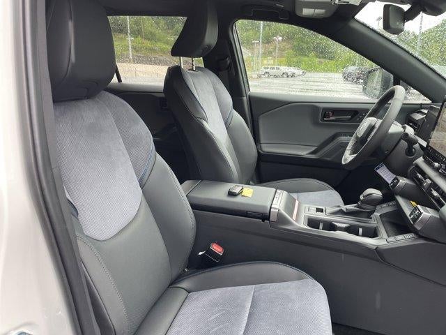2026 Toyota RAV4 XSE AWD (Natl)