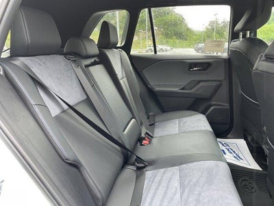2026 Toyota RAV4 XSE AWD (Natl)