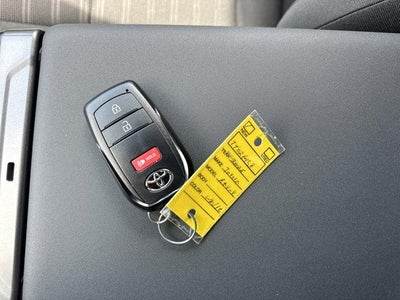 2026 Toyota RAV4 SE AWD (Natl)