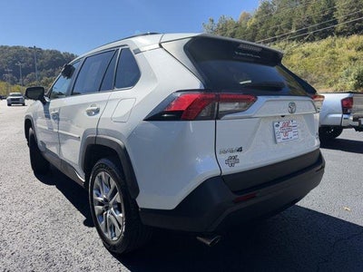 2022 Toyota RAV4 XLE Premium AWD (Natl)
