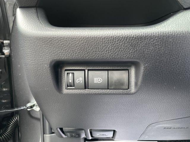 2025 Toyota RAV4 LE AWD (Natl)