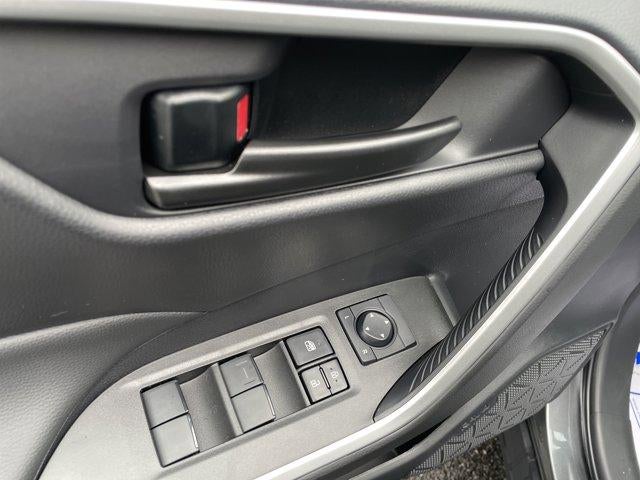 2025 Toyota RAV4 LE AWD (Natl)