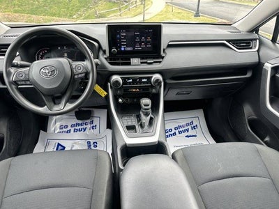 2024 Toyota RAV4 LE AWD (Natl)
