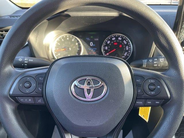 2021 Toyota RAV4 LE FWD (Natl)