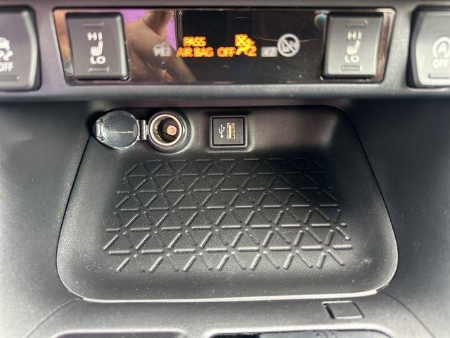 2023 Toyota RAV4 XLE AWD (Natl)