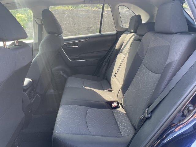2020 Toyota RAV4 XLE FWD (GS)