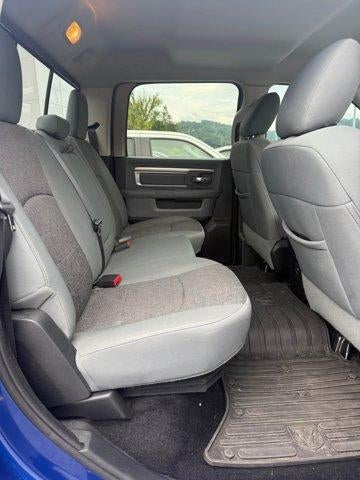 2016 RAM 1500 4WD Crew Cab 5.7 Ft Box Big Horn