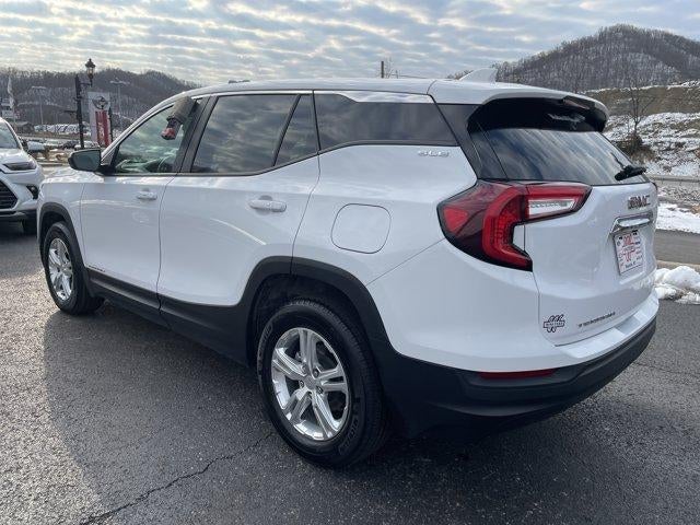 2024 GMC Terrain FWD 4dr SLE