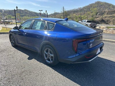 2025 Kia K4 LXS FWD